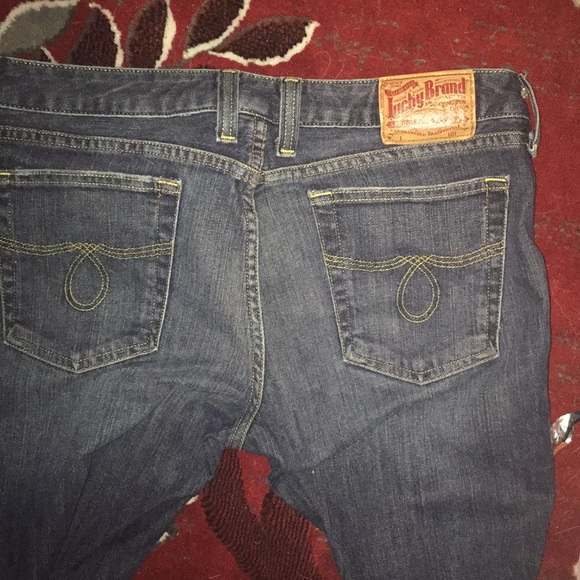 Jeans - Picture 1 of 3